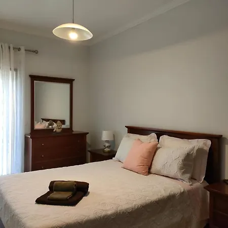 T2 Amorosa Apartamento *